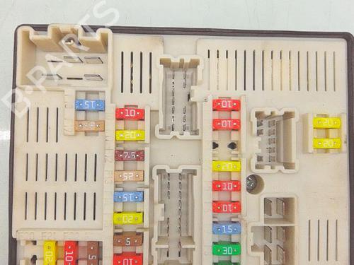 Used Fuse box Fuse box RENAULT MEGANE III Coupe (DZ0/1_) 1.5 dCi (DZ09, DZ0D, DZ1F, DZ1G, DZ14, DZ29) (110 hp) 32990515 32990515