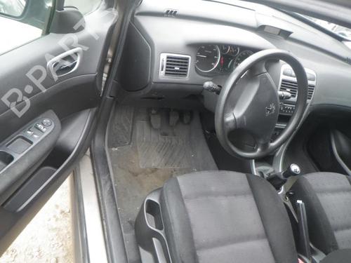 Venstre forlygte PEUGEOT 307 Break (3E) 2.0 HDI 110 | BP27636996C28 