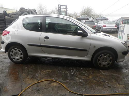 Tågelys PEUGEOT 206 Hatchback (2A/C) 1.4 HDi eco 70 | BP25367371C37 