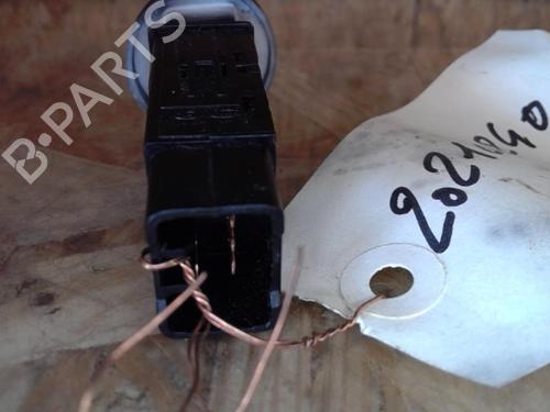 Used Switch Switch HYUNDAI ix35 (LM, EL, ELH) 2.0 CRDi (136 hp) 25358629 25358629