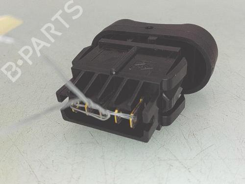 switch-dacia-logan-mcv-ks_-2007-36758919 main image