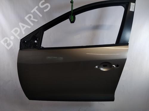 Used Left front door RENAULT MEGANE III Hatchback (BZ0/1_, B3_) 1.5 dCi (BZ0C) (90 hp) 25362378