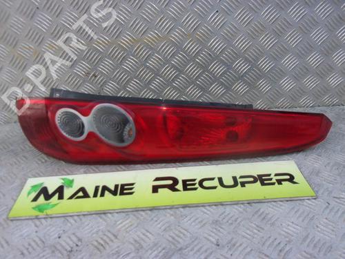 Used Right taillight FORD FIESTA V (JH_, JD_) 1.4 TDCi (68 hp) 25365379