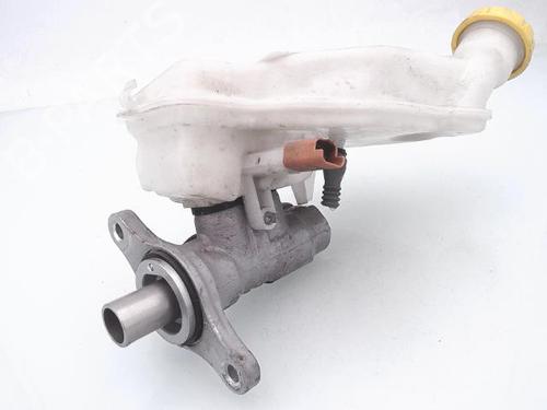 Used Brake master cylinder PEUGEOT 208 I (CA_, CC_) 1.4 HDi (68 hp) 25371787