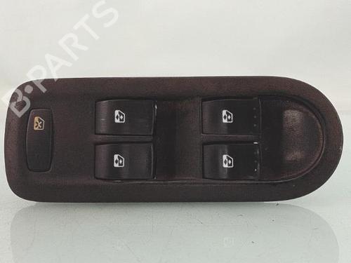Used Left front window switch RENAULT MEGANE II Estate (KM0/1_) 1.9 dCi (131 hp) 28490108