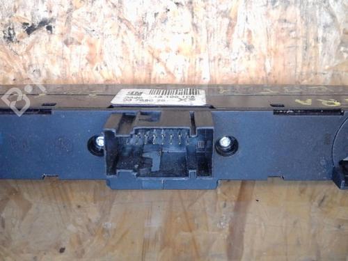 Used Warning switch Warning switch OPEL ZAFIRA / ZAFIRA FAMILY B (A05) [2005-2019] 25365422 25365422