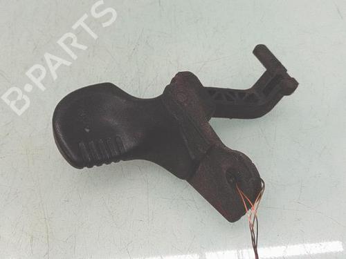 Used Front left exterior door handle RENAULT TWINGO I (C06_) 1.2 (C066, C068) (58 hp) 31342445