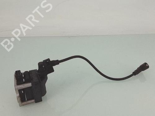 Used Ignition coil VW POLO III (6N1) 75 1.6 (75 hp) 25352093