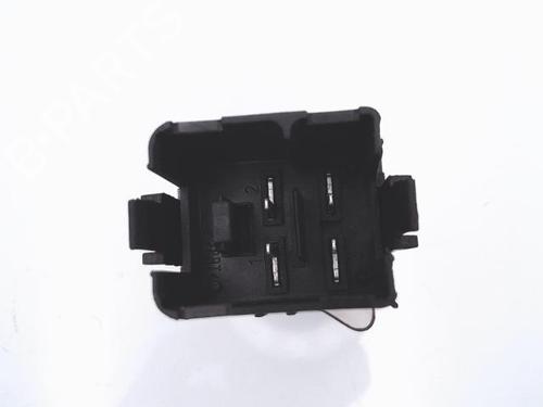 Used Warning switch Warning switch VW GOLF PLUS V (5M1, 521) 1.6 TDI (105 hp) 25359157 25359157