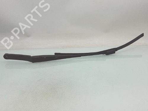 Used Front windshield wiper arm VW POLO V (6R1, 6C1) 1.2 TSI (105 hp) 31630032