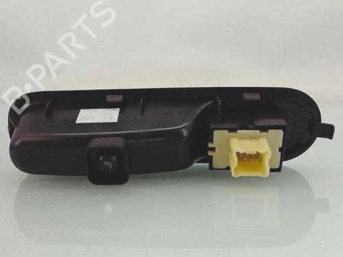 Right front window switch RENAULT TWINGO III (BCM_, BCA_) 0.9 TCe 90 (BCM9, BCM2) | BP29477483I26 