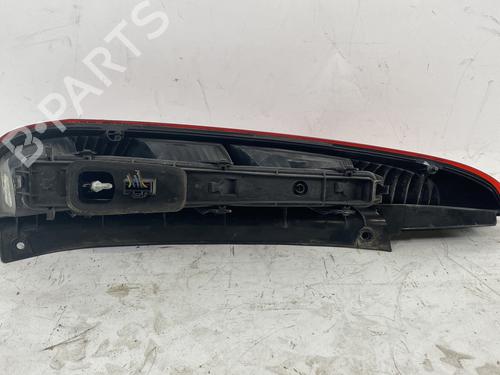 Used Right taillight FORD FIESTA V (JH_, JD_) 1.4 TDCi (68 hp) 25357643