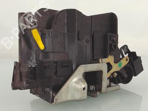 Used Front right lock MERCEDES-BENZ E-CLASS (W210) E 220 CDI (210.006) (125 hp) 27496307