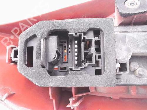 Used Right taillight RENAULT CLIO II Hatchback Van (SB0/1/2_) 1.9 D (SB0R) (54 hp) 25358302
