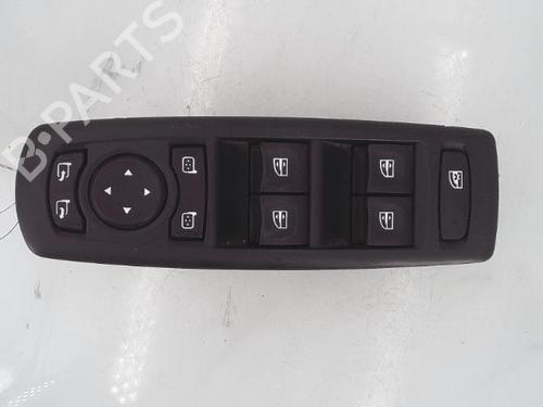 Used Left front window switch RENAULT MEGANE III Grandtour (KZ0/1) 1.5 dCi (KZ09, KZ0D, KZ1G, KZ29, KZ14, KZ1W, KZ10, KZ1F,... (110 hp) 25353976