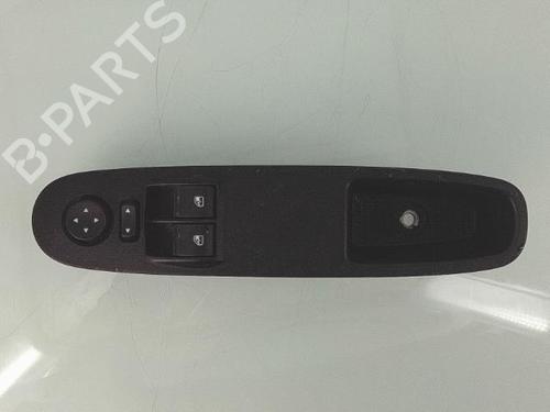 Used Left front window switch FIAT PUNTO EVO (199_) 1.3 D Multijet (199AXC1A, 199BXC1A, 199AXT1A, 199BXT1A) (75 hp) 25370893