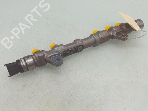 Used Injection rail Injection rail 39155242 39155242