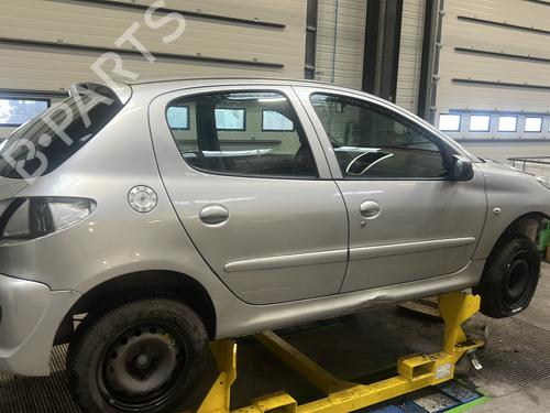 Starter PEUGEOT 206+ (2L_, 2M_) 1.4 HDi eco 70 | BP25372081M8 