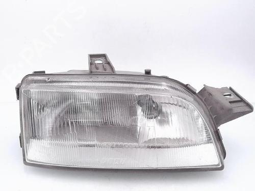Used Right headlight FIAT PUNTO (176_) 60 1.2 (176AP, 176AR, 176AQ, 176BB) (60 hp) 25353384
