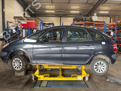 Used Parts CITROËN XSARA PICASSO (N68)  2.0 HDi  4949096