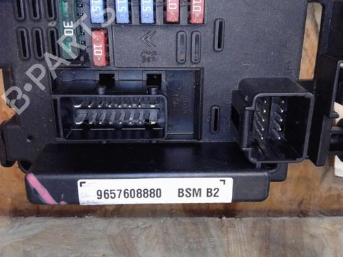 Used Fuse box Fuse box PEUGEOT 206 Hatchback (2A/C) 1.4 HDi eco 70 (68 hp) 25359240 25359240
