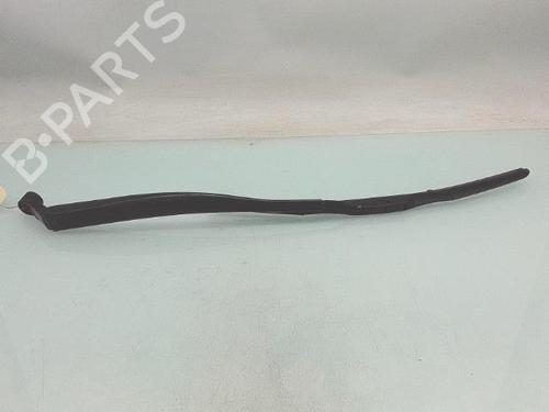 Used Front windshield wiper arm LEXUS IS II (_E2_) 220d (ALE20) (177 hp) 31953796