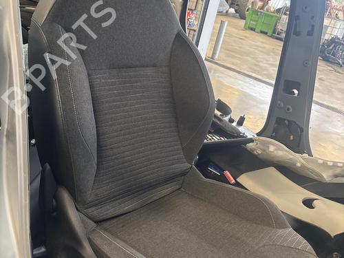 Used Right front seat Right front seat 39583328 39583328