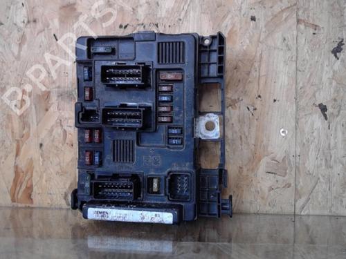 Fuse box CITROËN C5 I (DC_) 2.0 HDi (DCRHZB, DCRHZE) | BP25373722E1 - Image 2