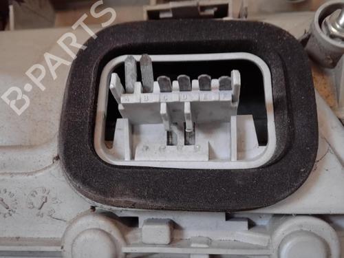 Højre baglygte OPEL ZAFIRA A MPV (T98) 2.2 DTI 16V (F75) (125 hp) 25364943