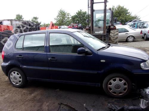 Right headlight VW POLO (6N2) 1.9 SDI | BP25365510C29 