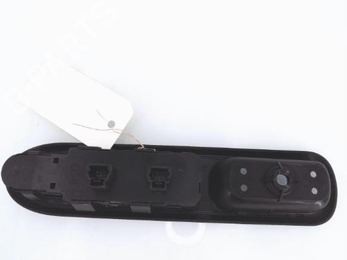 Used Switch Switch PEUGEOT 407 (6D_) 2.0 HDi 135 (6DRHRH, 6DRHRE, 6DRHRG, 6DRHRJ) (136 hp) 25355447 25355447