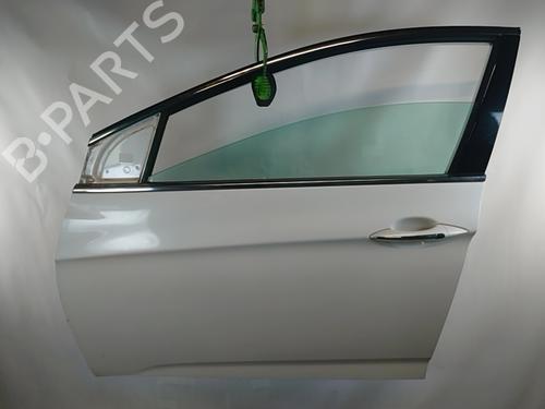 Left front door HYUNDAI i40 I CW (VF) 1.7 CRDi | BP29969563C2