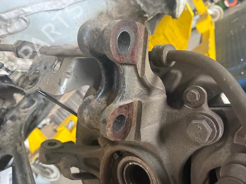 left-front-steering-knuckle-citroen-c4-picasso-ii-2013-38767410 main image