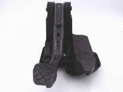 Used Break pedal VW POLO V (6R1, 6C1) 1.6 TDI (90 hp) 25363823