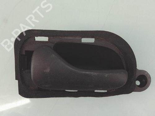 Used Rear left interior door handle RENAULT SAFRANE II (B54_) 2.2 dT (B54G) (113 hp) 25362756