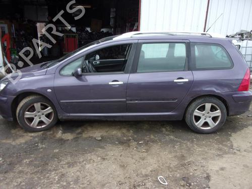 Left mirror PEUGEOT 307 Break (3E) 2.0 HDI 110 | BP25373634C26 