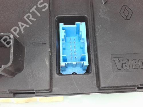 climate-control-renault-scenic-ii-jm01_-2003-2004-2005-2006-2007-2008-2009-2010-25362504 main image