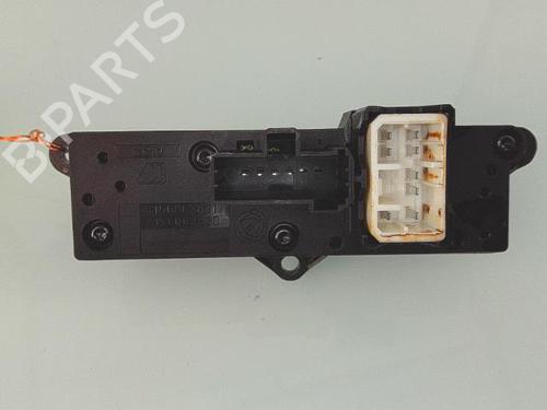 Warning switch ALFA ROMEO 159 (939_) 1.9 JTDM 16V (939AXC1B, 939AXC12) | BP25367954I22 - Image 3