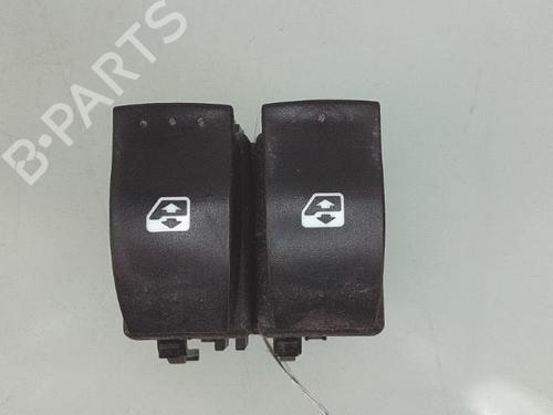 Used Left front window switch RENAULT CLIO II (BB_, CB_) 1.5 dCi (B/C2J) (68 hp) 27617272