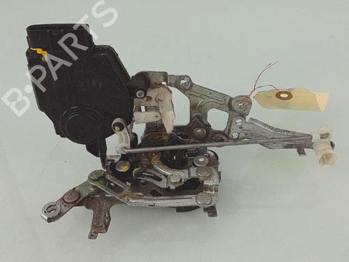 Used Front left lock KIA CARENS III MPV (UN) 2.0 CRDi 140 (140 hp) 25370681