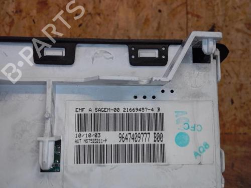 display-monitor-peugeot-206-hatchback-2ac-1998-1999-2000-2001-2002-2003-2004-2005-2006-2007-2008-2009-2010-2011-2012-25359254 main image