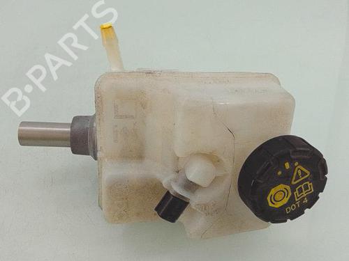 Used Brake master cylinder RENAULT TWINGO III (BCM_, BCA_) 0.9 TCe 90 (BCM9, BCM2) (90 hp) 29481128
