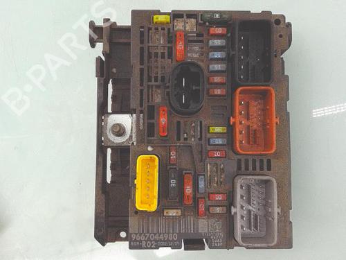 Fuse box CITROËN C4 Picasso I MPV (UD_) 1.6 HDi | BP30154130E1