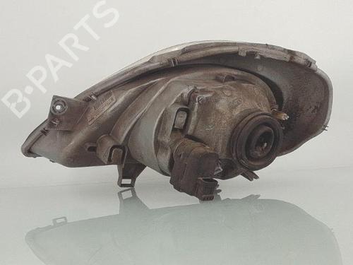 Used Right headlight Right headlight RENAULT TRAFIC II Van (FL) 1.9 dCi 80 (FL0B) (82 hp) 26273729 26273729