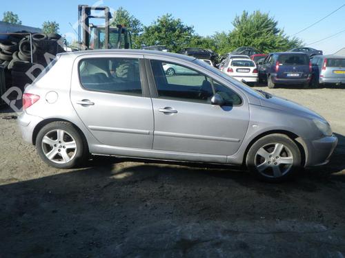 Left mirror PEUGEOT 307 (3A/C) 2.0 HDi 110 | BP25355203C26 