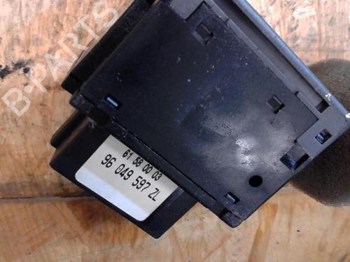 Used Steering column stalk Steering column stalk CITROËN ZX (N2) 1.9 D (68 hp) 25359188 25359188
