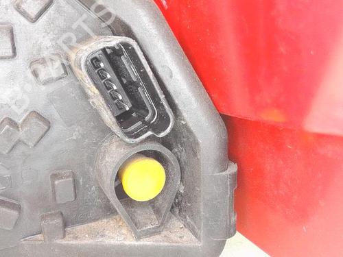 Left taillight PEUGEOT 607 (9D, 9U) 2.0 HDI | BP37240489C34 - Image 4