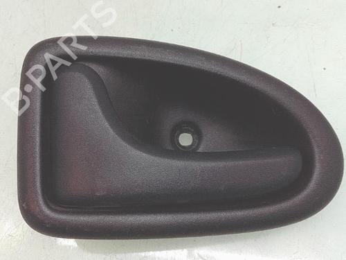 Venstre fortil invendig håndtag Venstre fortil invendig håndtag RENAULT CLIO II (BB_, CB_) 1.6 (B/CB0D, BB00) (90 hp) 33829790 33829790