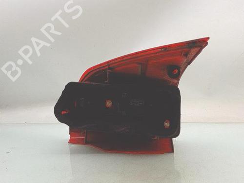 right-taillight-peugeot-1007-km_-2005-40050952 main image