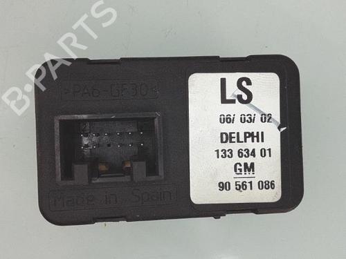Used Left front window switch Left front window switch OPEL ZAFIRA A MPV (T98) 1.6 16V (F75) (101 hp) 25836946 25836946